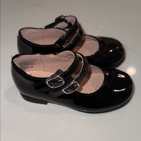 Toddler Black Patent Dress Shoes - Picture 2 of 7